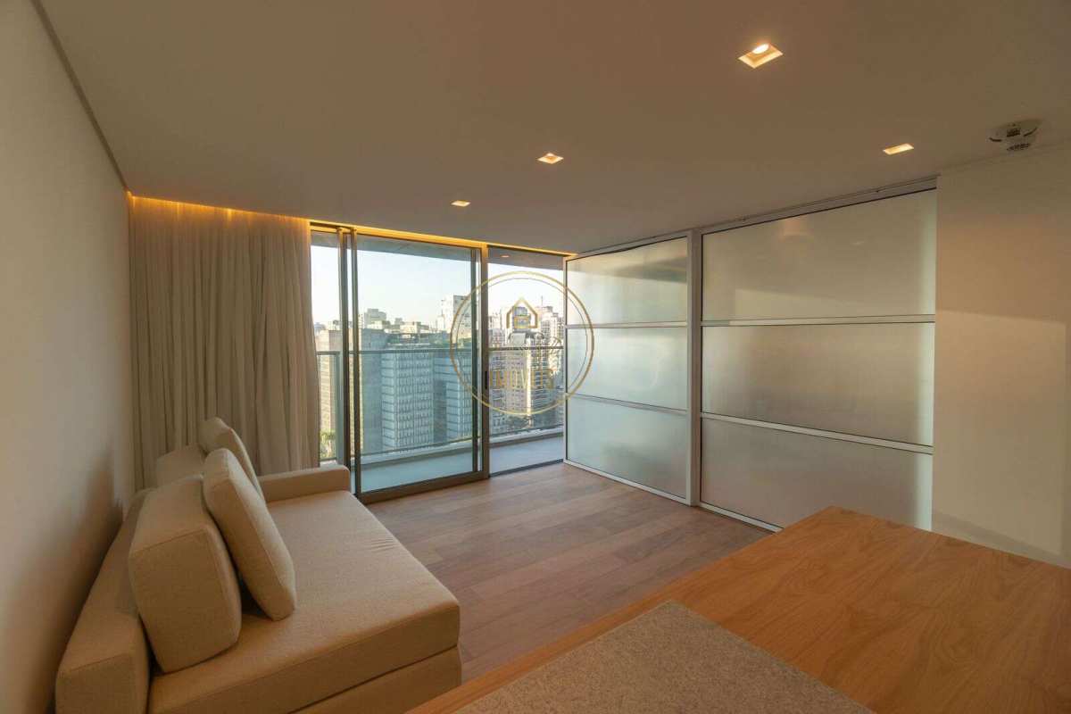 Apartamento com 53,75 m² no W Residences com vista Funchal - ADIP Imóveis